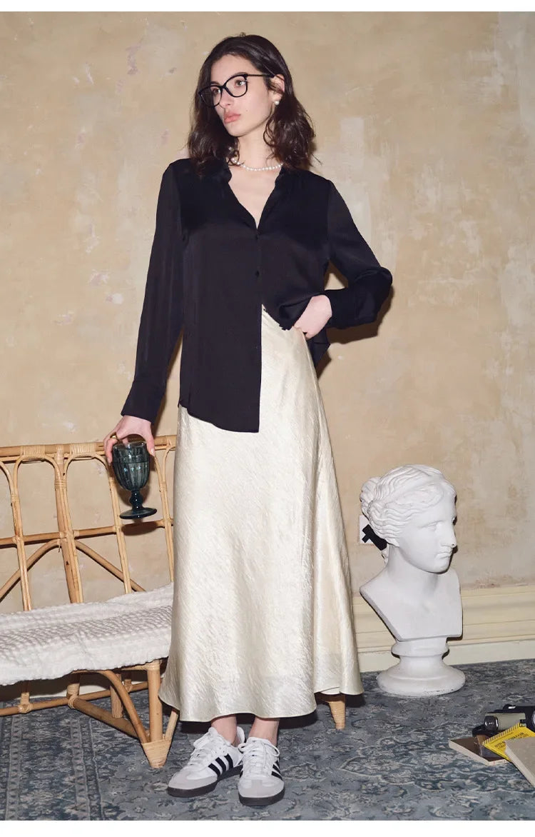 Gracefully Styled Blouse for Any Occasion
