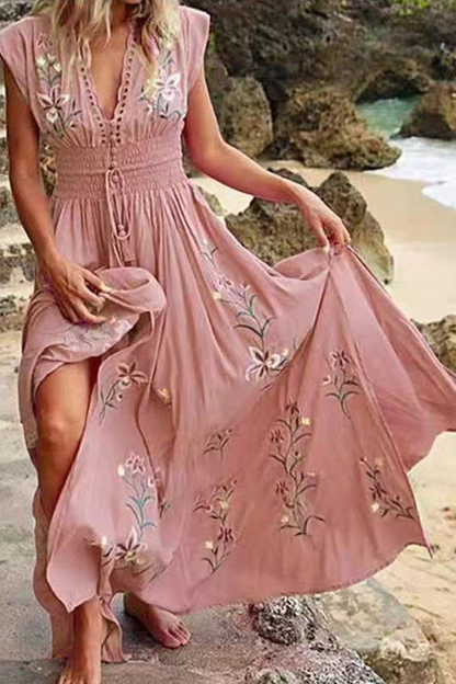 Beautifully Finished Dress in a Timeless Design