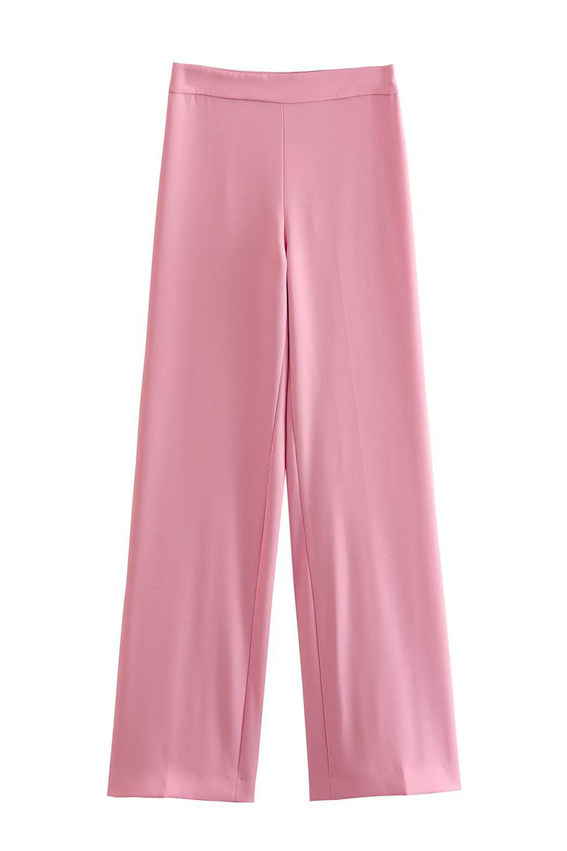 Gracefully Styled Garment for Any Occasion