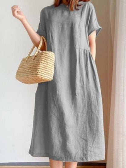 Well Tailored Dress with a Graceful Silhouette