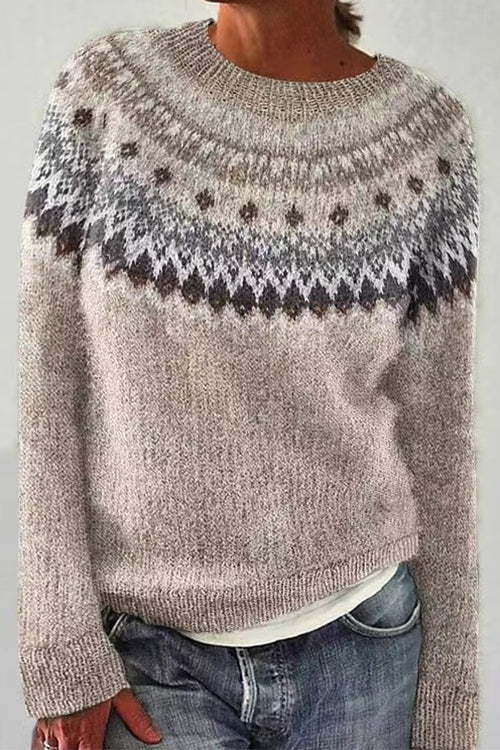 Well Tailored Sweater with a Graceful Silhouette