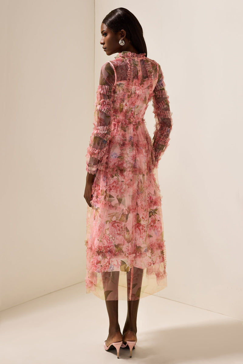 Polished Dress with an Effortless Classic Look