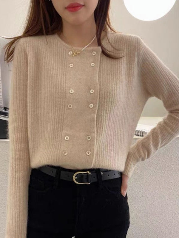 Effortlessly Elegant Cardigan with a Timeless Design