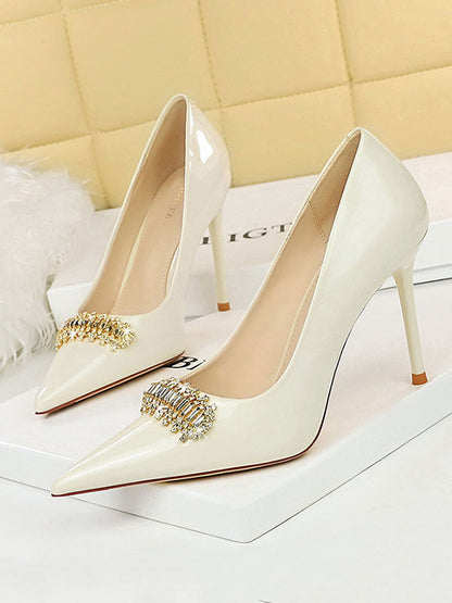 Elegantly Styled Garment for Everyday Wear