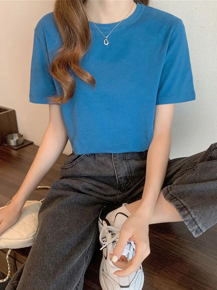 Classic Vintage T-Shirt with a Flattering Fit