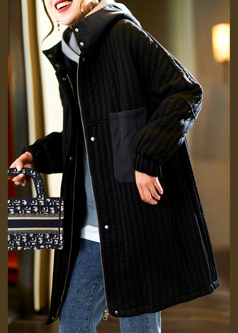 Well Tailored Coat with a Graceful Silhouette