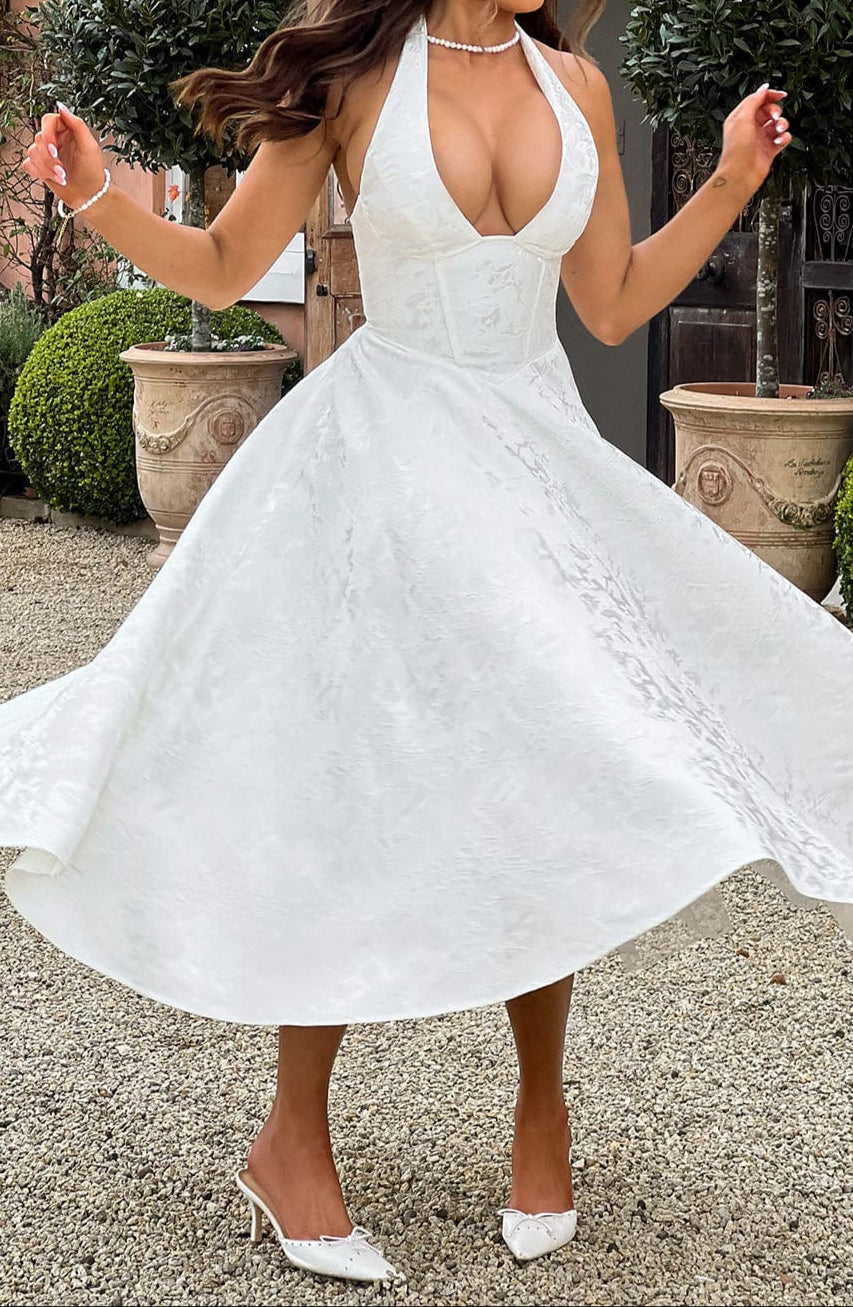 Polished Dress with an Effortless Classic Look