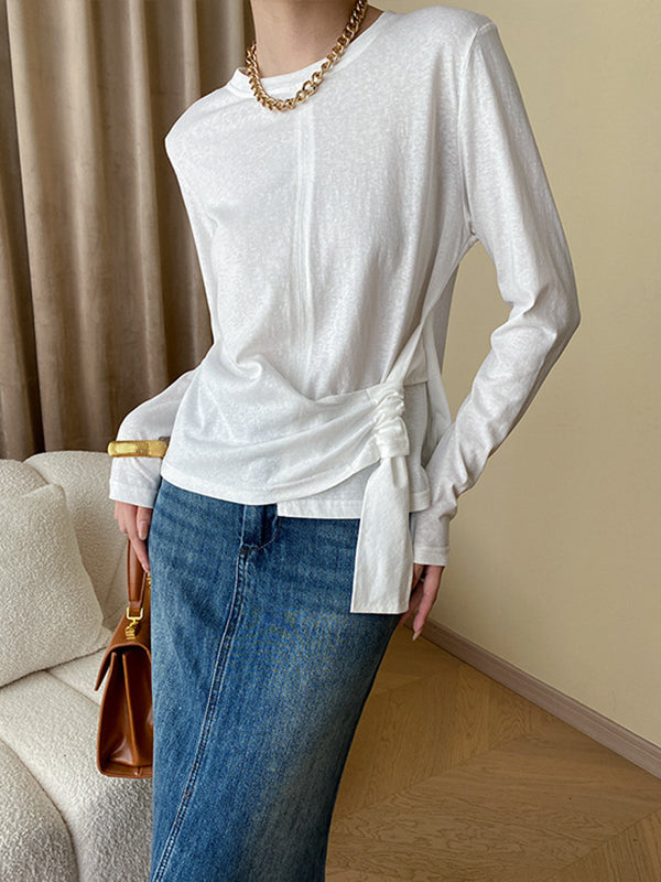 Effortlessly Elegant T-Shirt with a Timeless Design