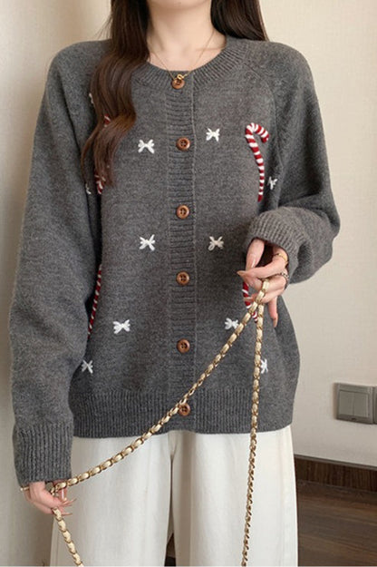 Effortlessly Elegant Cardigan with a Timeless Design