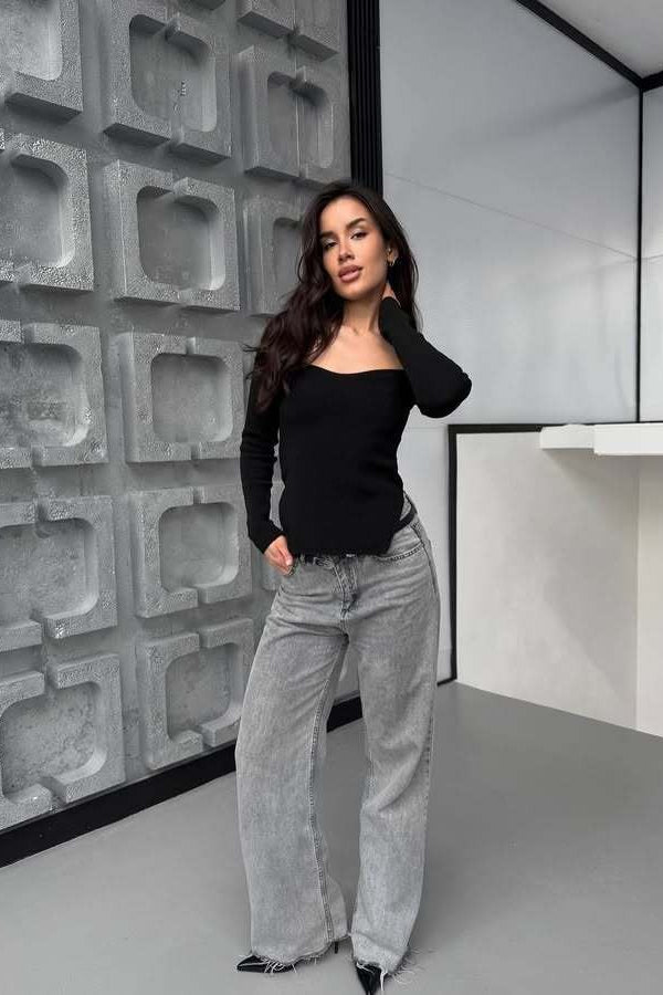 Beautifully Balanced Top with Timeless Character
