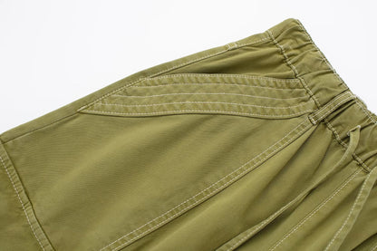 Well Tailored Pants with a Graceful Silhouette