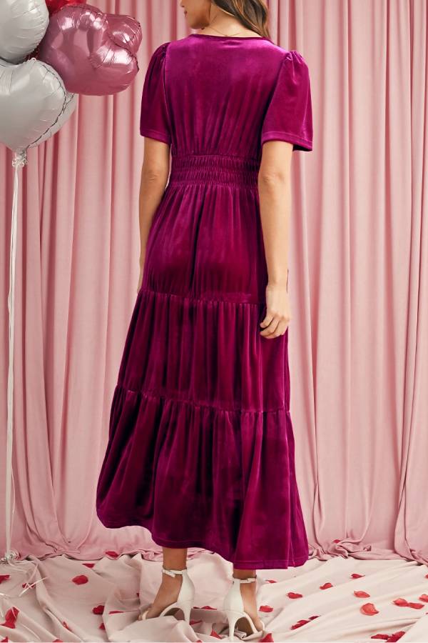 Beautifully Crafted Dress in a Classic Style