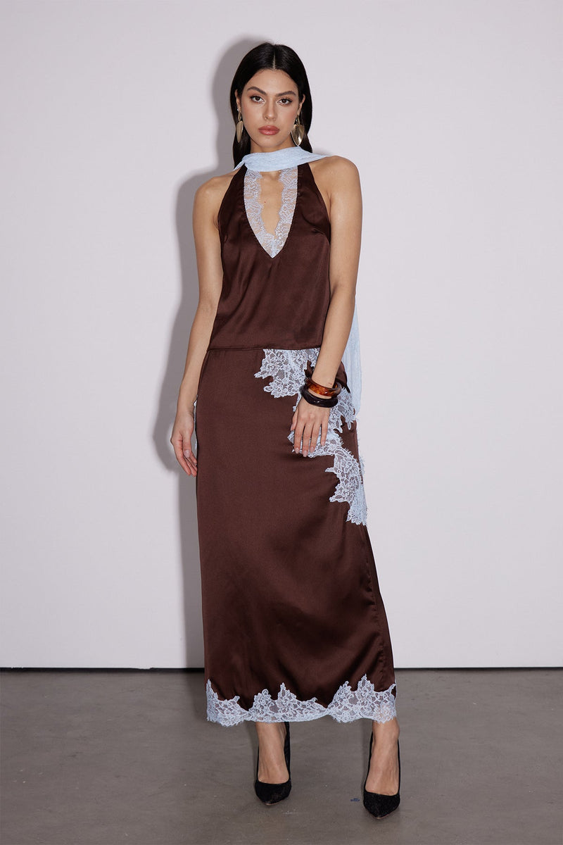 Beautifully Finished Garment in a Timeless Design