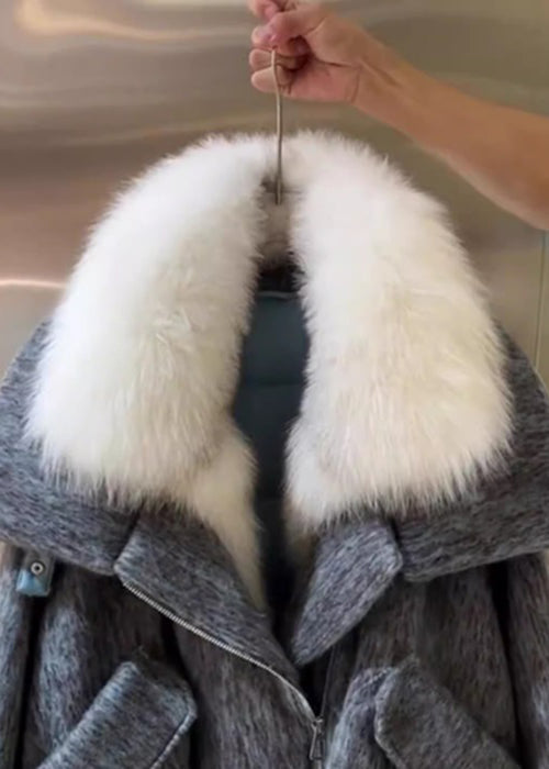 Elegantly Styled Coat for Everyday Wear
