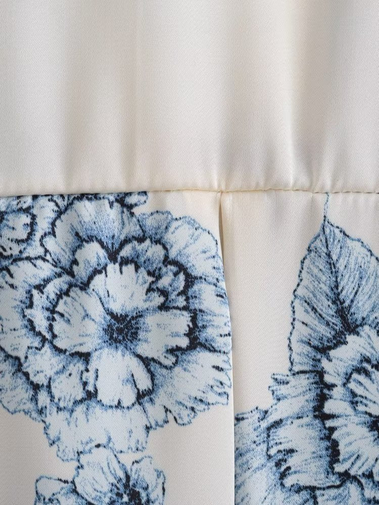 Effortlessly Elegant Shirt with a Timeless Design