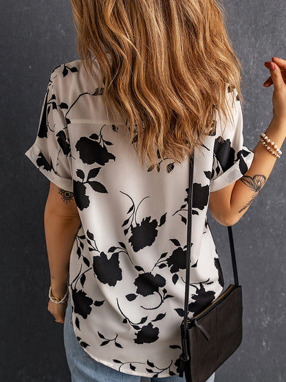 Elegantly Styled Blouse for Everyday Wear