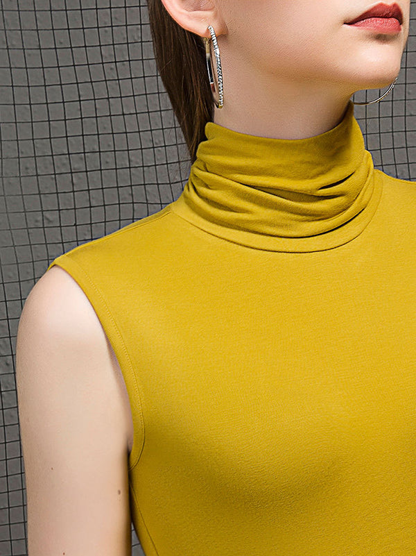 Effortlessly Elegant Top with a Timeless Design