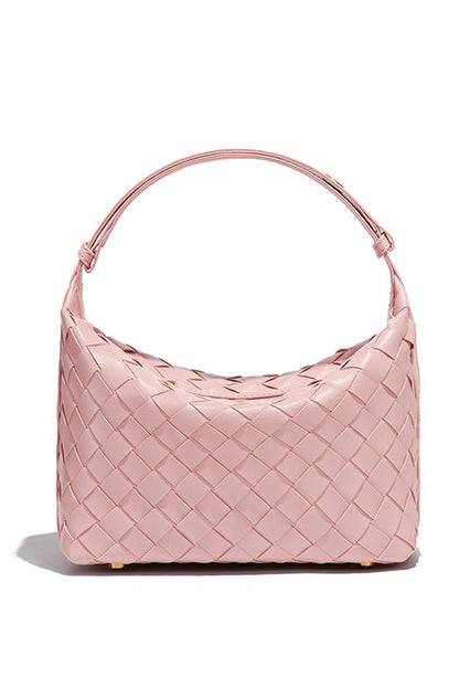 Well Tailored Bag with a Graceful Silhouette