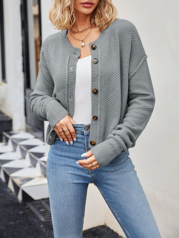 Well Tailored Cardigan with a Graceful Silhouette