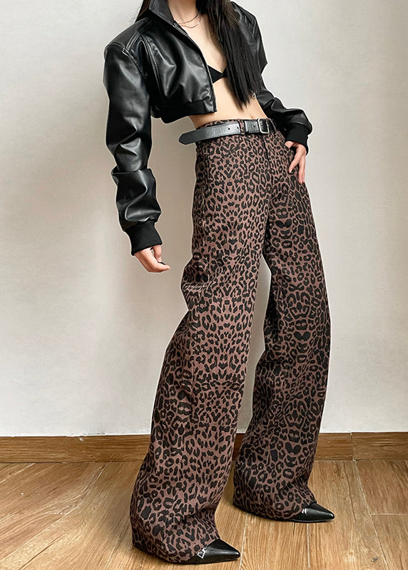A Vintage Style Pants with Delicate Timeless Details