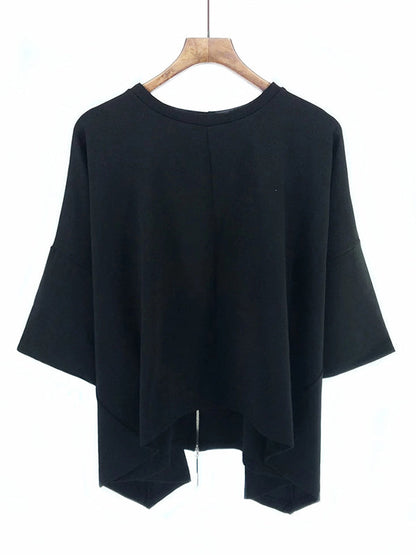 Effortlessly Elegant T-Shirt with a Timeless Design