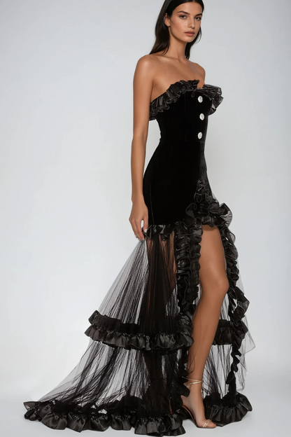 Well Tailored Dress with a Graceful Silhouette