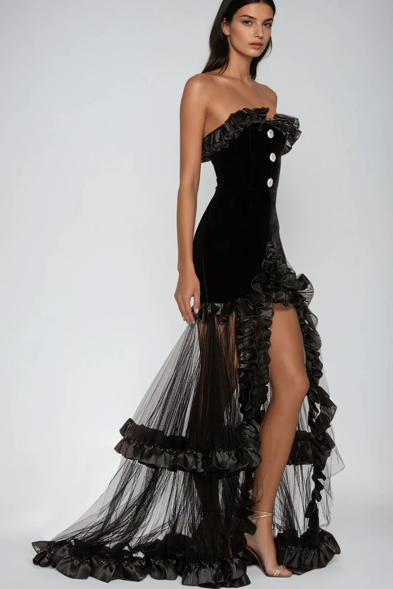 Well Tailored Dress with a Graceful Silhouette