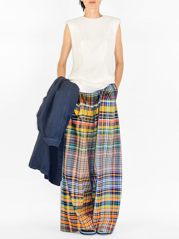 Beautifully Finished Pants in a Timeless Design