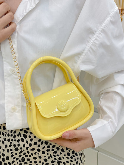 Effortlessly Elegant Bag with a Timeless Design