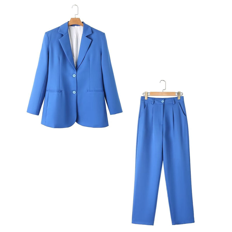 A Vintage Style Trousers with Delicate Timeless Details