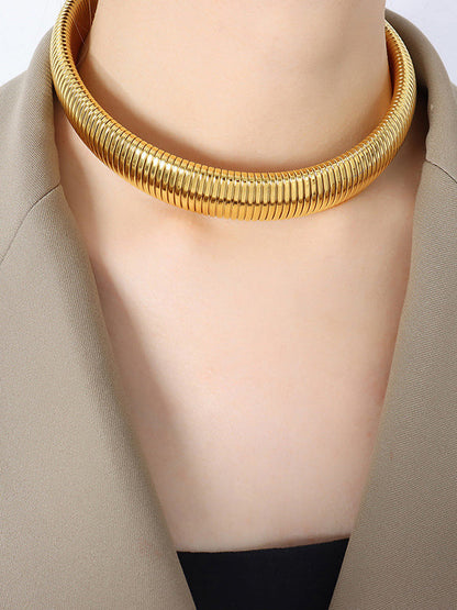 Gracefully Styled Garment for Any Occasion