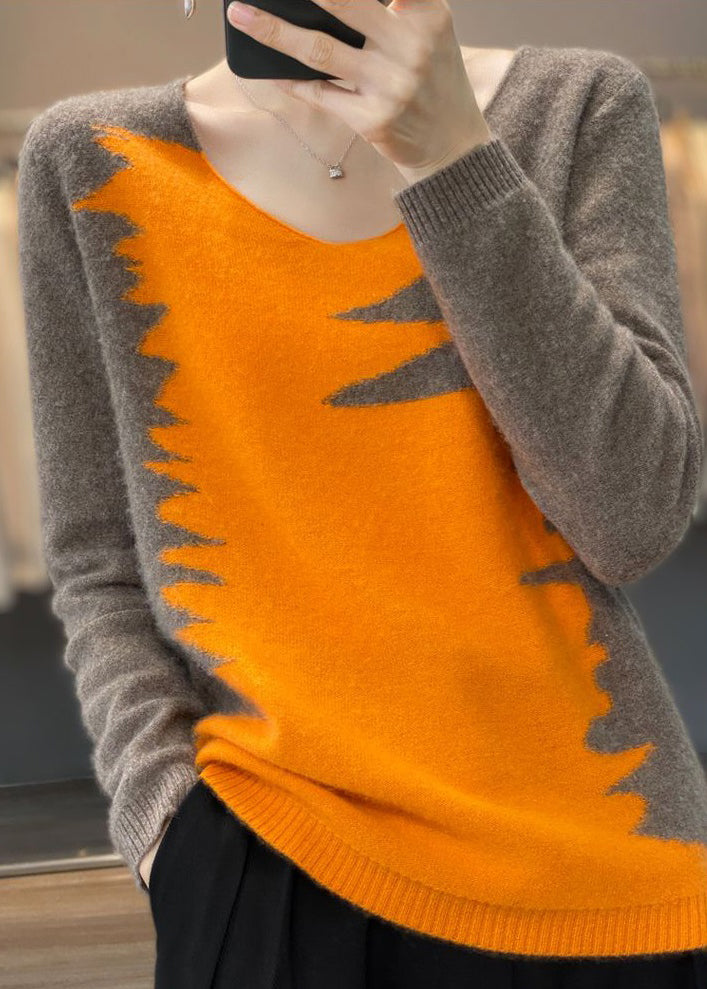 Effortlessly Elegant Top with a Timeless Design