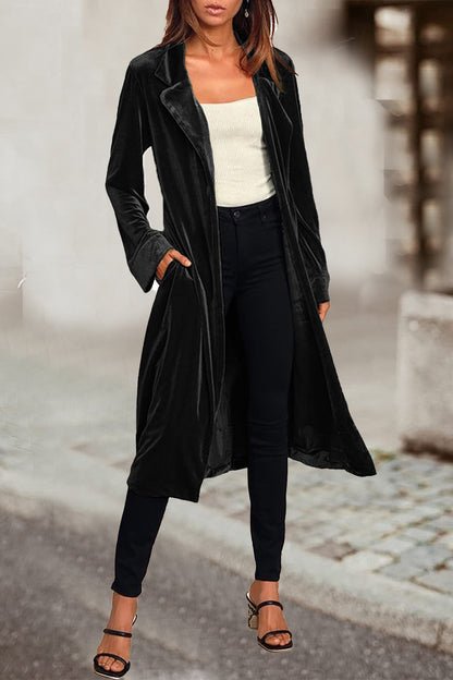Effortlessly Elegant Garment with a Timeless Design