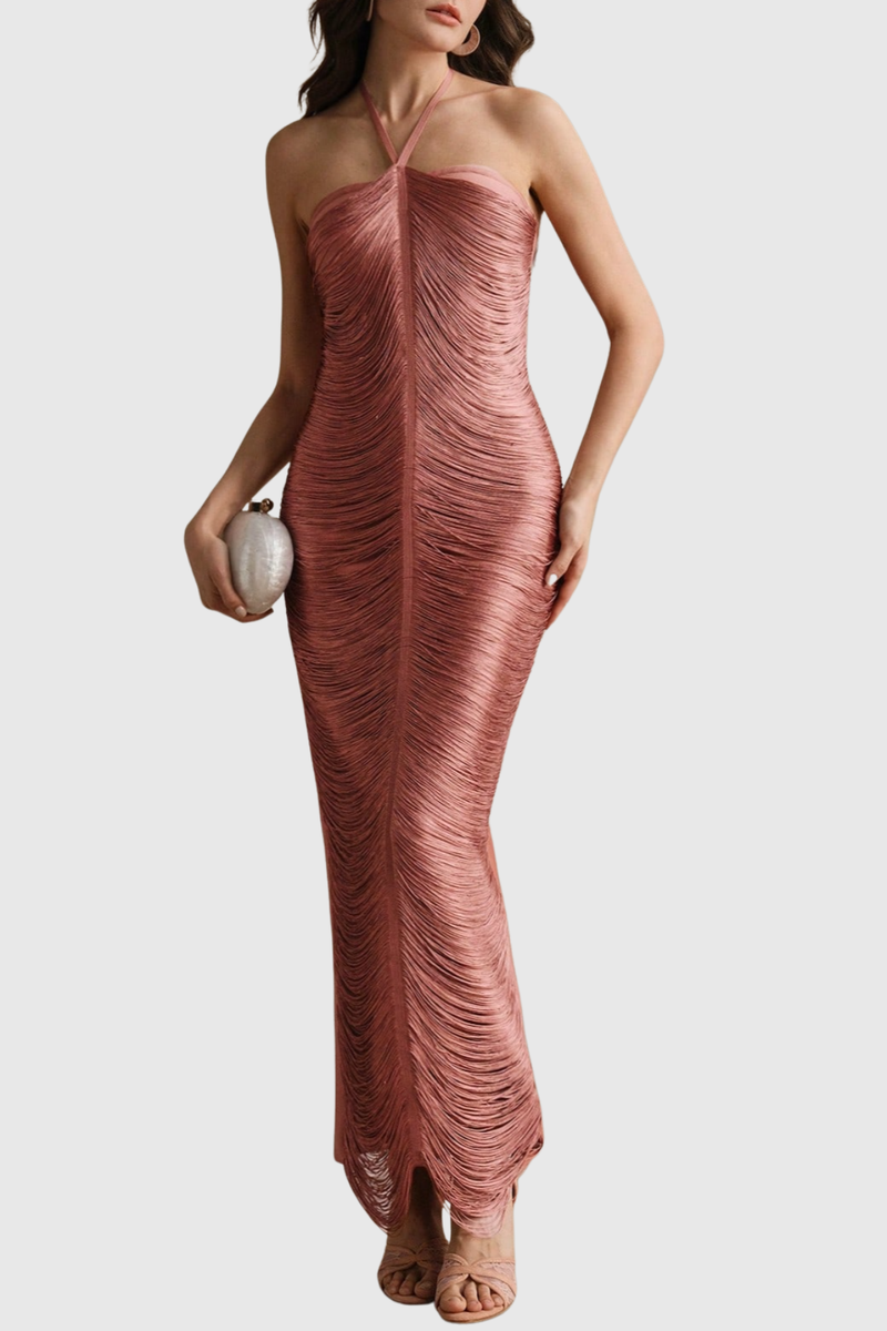 Beautifully Finished Dress in a Timeless Design