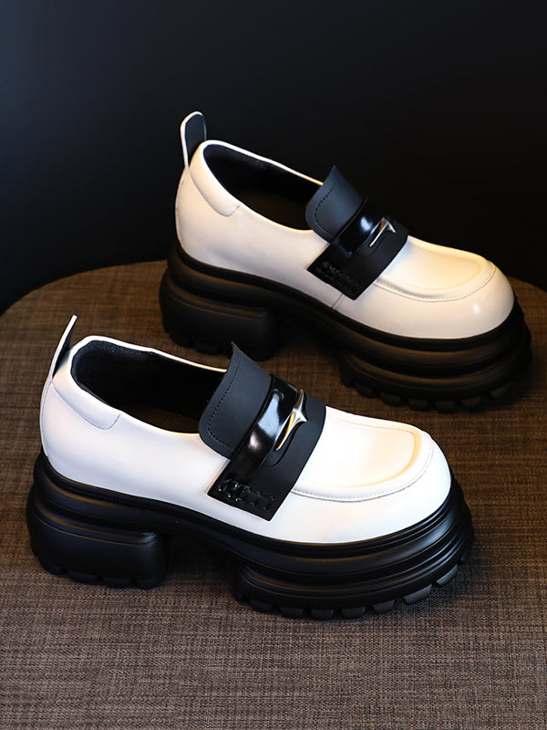 A Vintage Style Shoes with Delicate Timeless Details