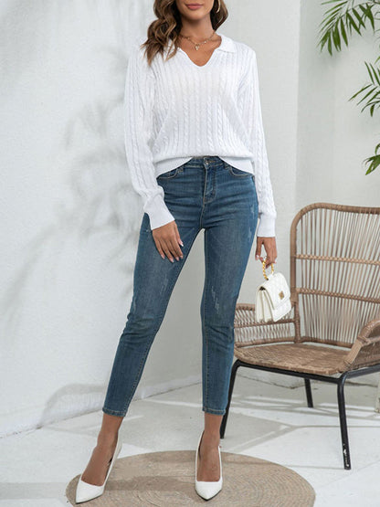 Classic Vintage Sweater with a Flattering Fit