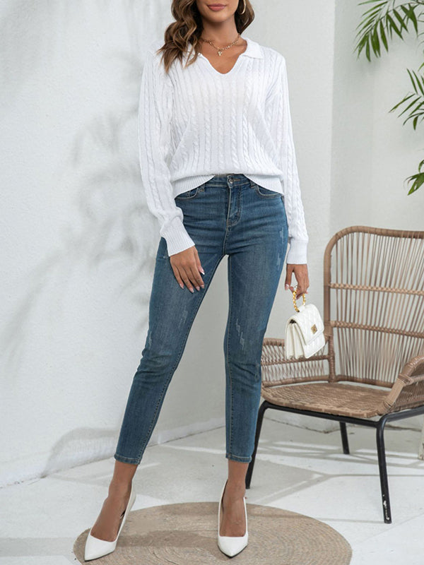 Classic Vintage Sweater with a Flattering Fit