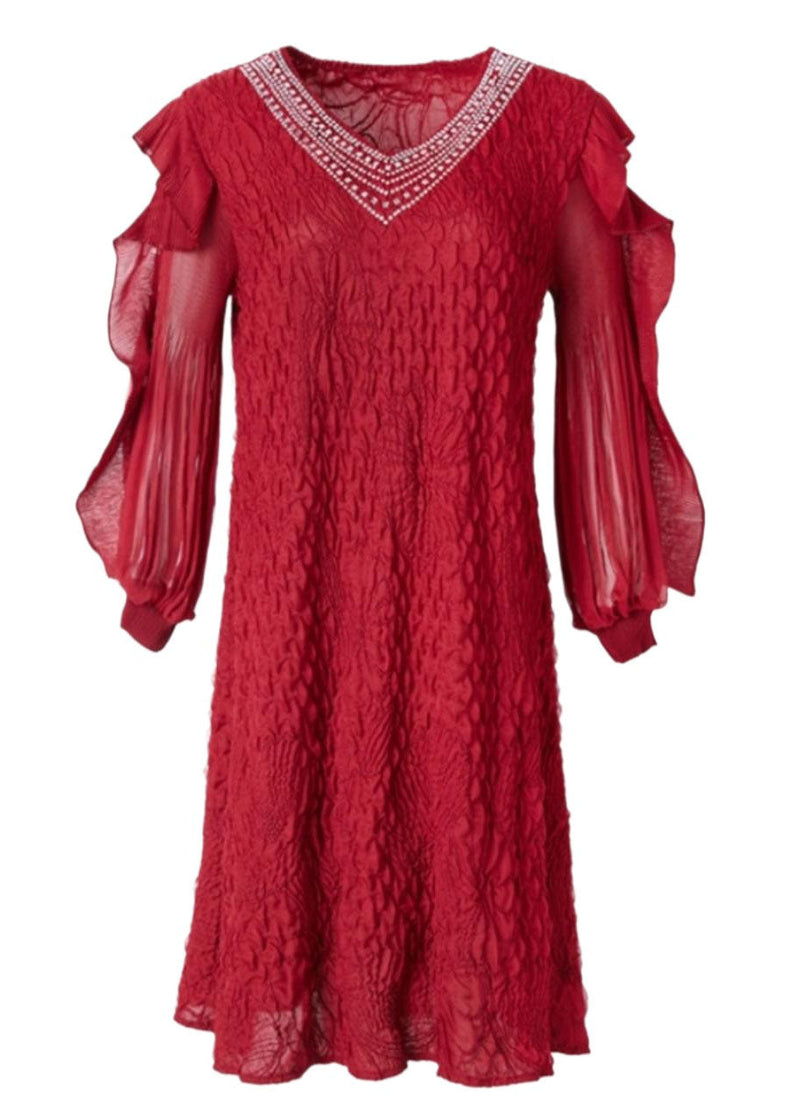Beautifully Finished Dress in a Timeless Design