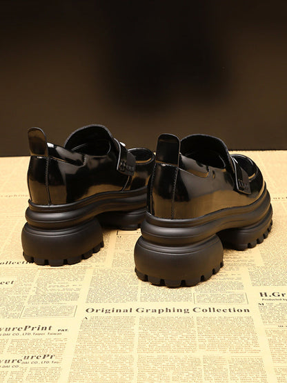 A Vintage Style Shoes with Delicate Timeless Details