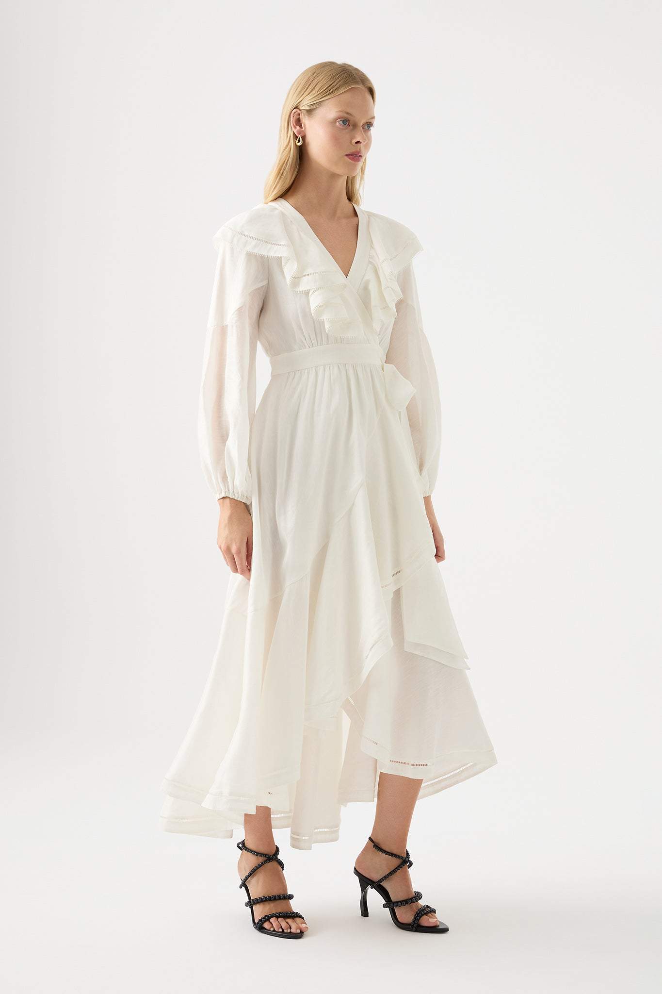 Beautifully Crafted Dress in a Classic Style