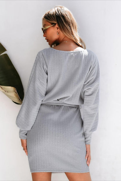 Well Tailored Sweater with a Graceful Silhouette