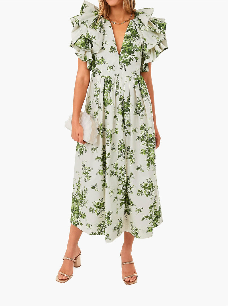 Gracefully Styled Dress for Any Occasion