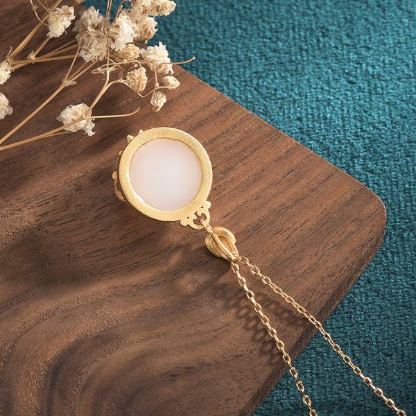 Classic Vintage & Enduringly Stylish Garment