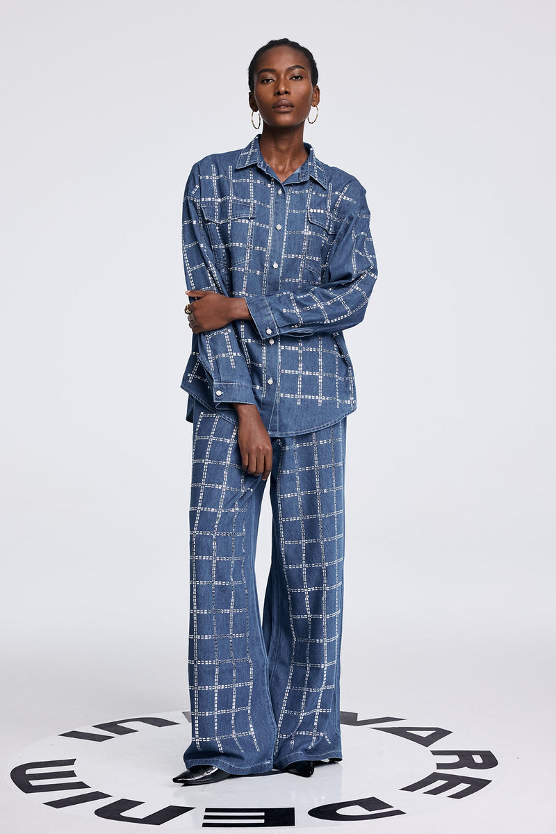 Well Tailored Shirt with a Graceful Silhouette