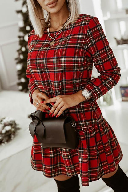 Classic Vintage Dress with a Flattering Fit
