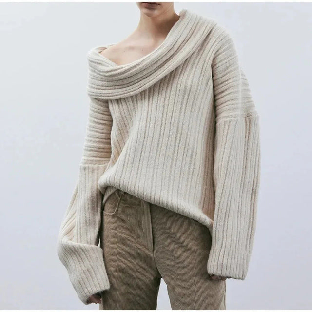 Effortlessly Elegant Sweater with a Timeless Design