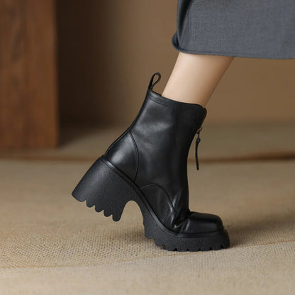 Polished Boots with an Effortless Classic Look