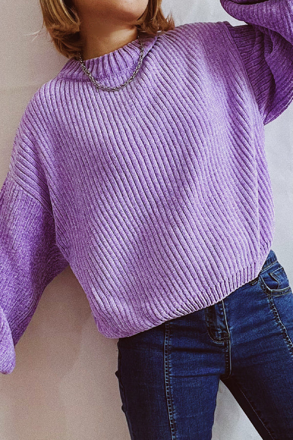 Effortlessly Elegant Sweater with a Timeless Design