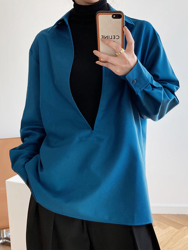 Classic Vintage Blouse with a Flattering Fit
