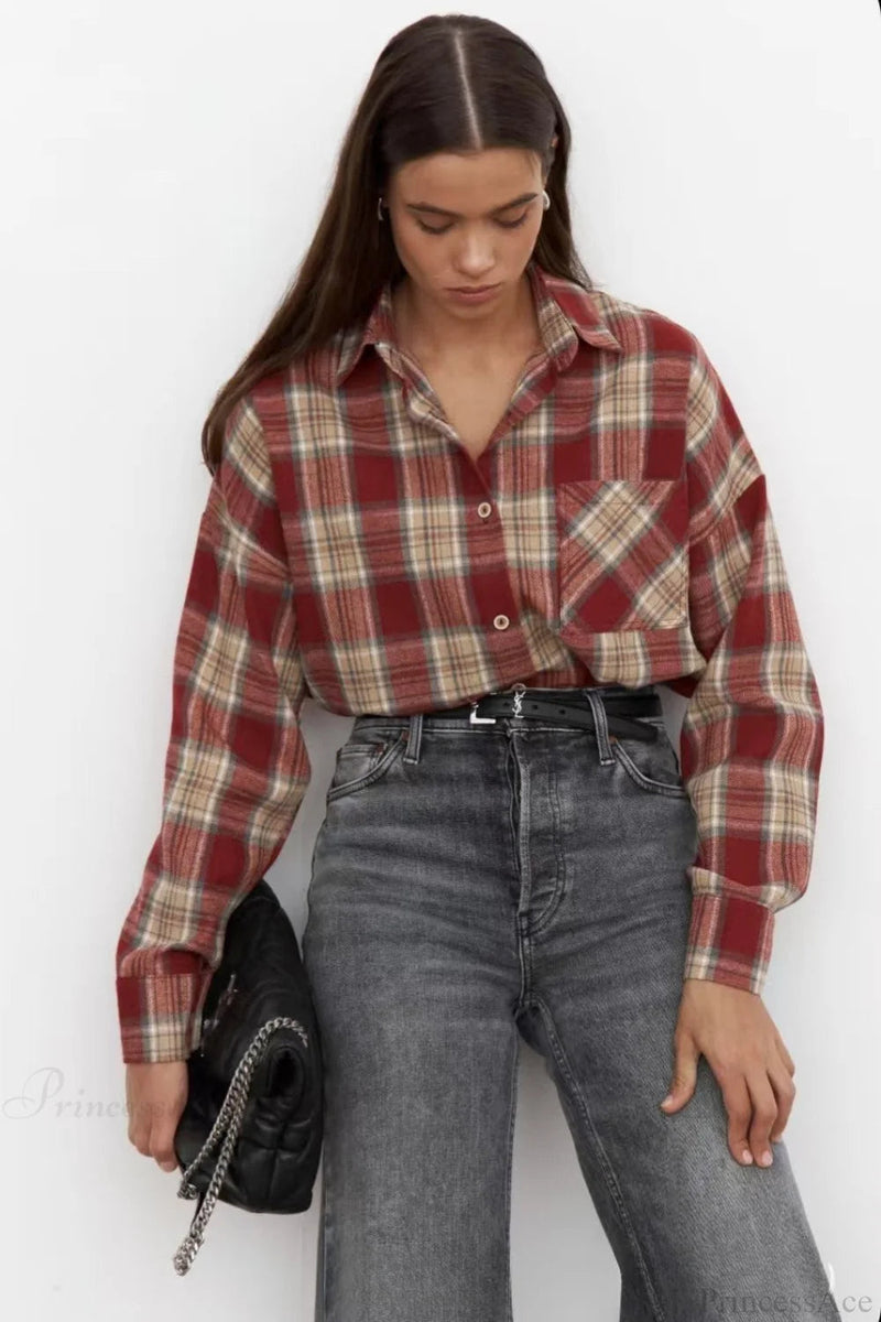 Sophisticated Blouse with a Clean Classic Look